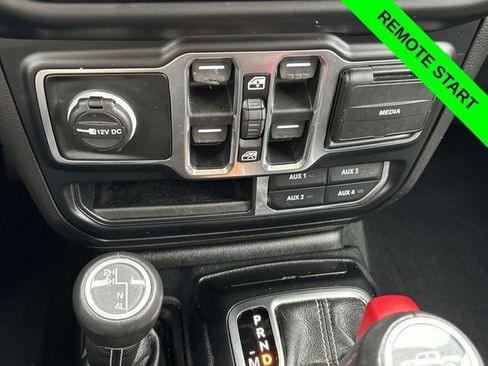 Used 2020 Jeep Gladiator Overland image 23