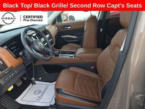 Used 2024 Nissan Pathfinder Platinum AWD/4WD image 5