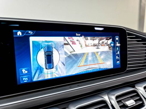 Used 2024 Mercedes-Benz Maybach GLS 600 4MATIC image 84