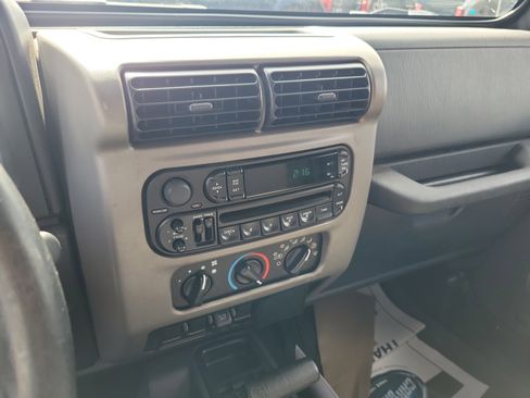 Used 2004 Jeep Wrangler X w/ Convenience Group image 23