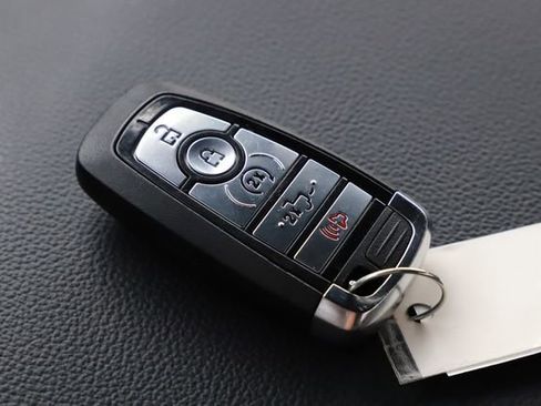 Certified 2025 Ford F150 Lariat w/ Equipment Group 502A High image 36