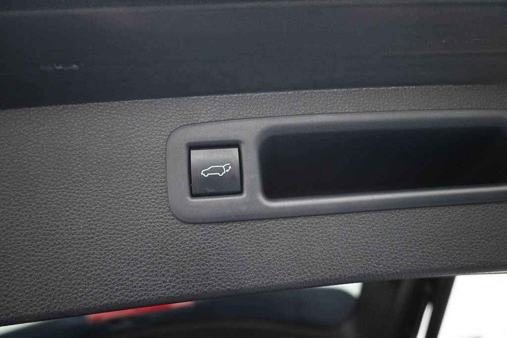 Used 2021 Toyota Highlander Platinum AWD/4WD image 17