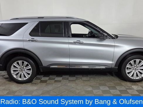 Used 2023 Ford Explorer Limited w/ Equipment Group 301A image 9