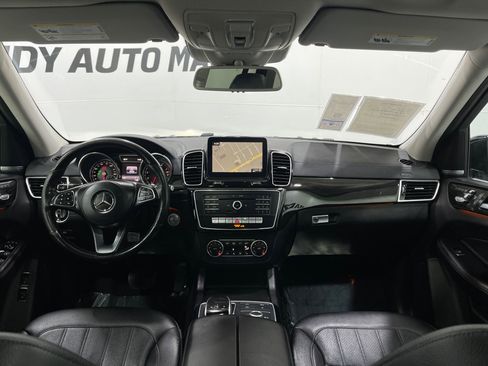 Used 2017 Mercedes-Benz GLS 450 GLS 450 w/ Premium Package image 19
