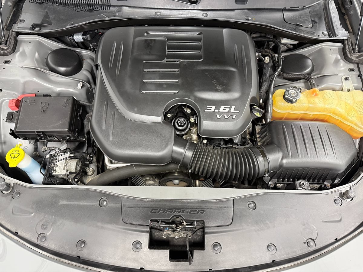 Used 2018 Dodge Charger GT w/ Blacktop Package AWD/4WD image 27
