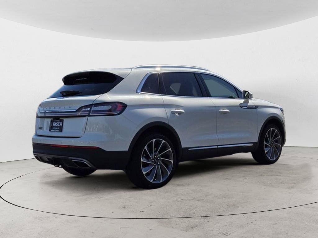 Used 2022 Lincoln Nautilus Reserve w/ Equipment Group 202A AWD/4WD image 3