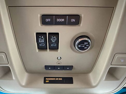 Used 2018 GMC Yukon XL Denali w/ Denali Ultimate Package image 29