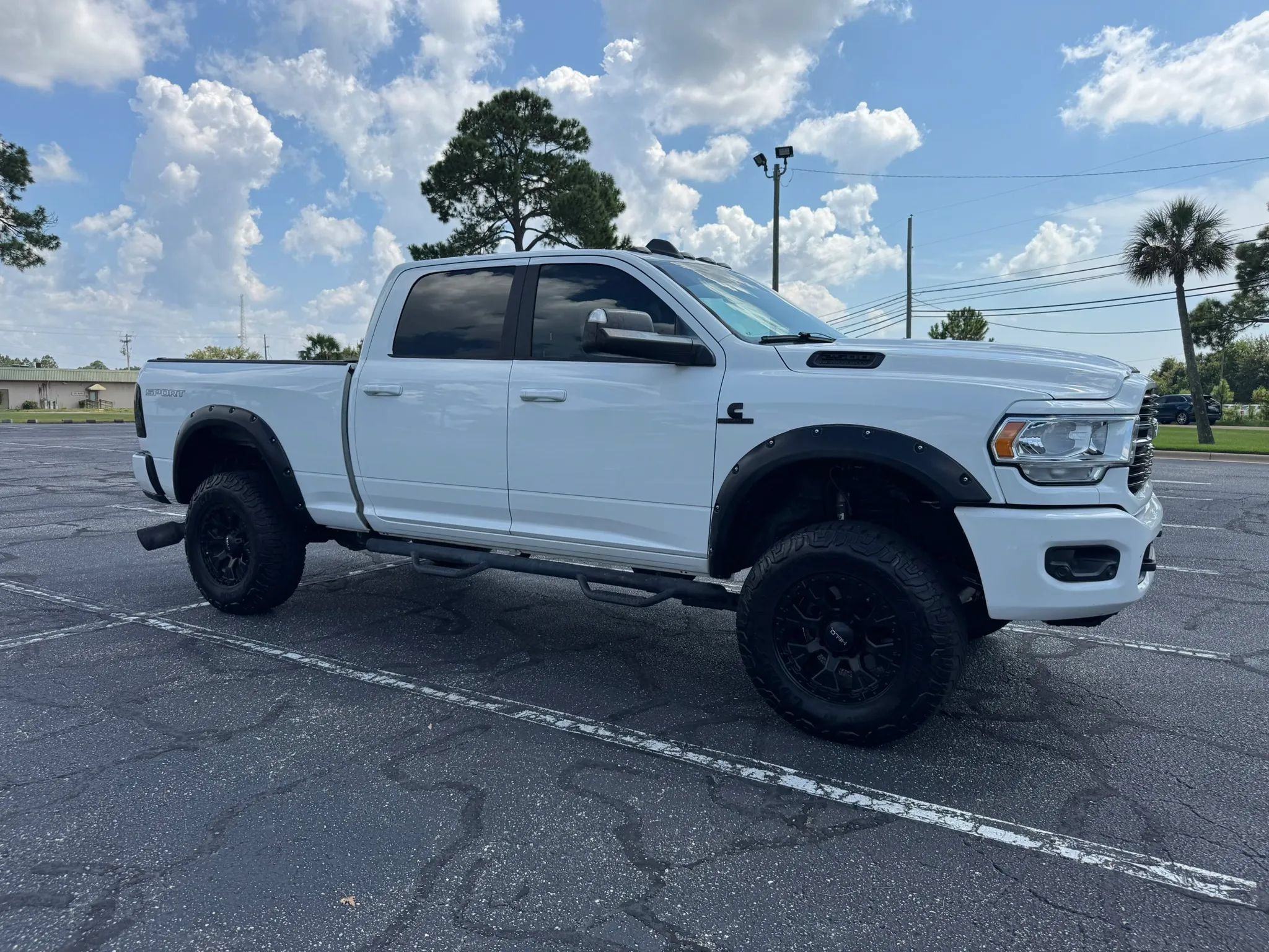 Used 2020 RAM 2500 Big Horn w/ Level 1 Equipment Group AWD/4WD image 4
