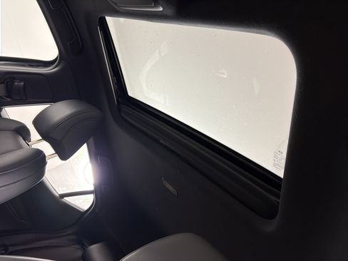 Used 2024 MAZDA MAZDA3 s image 18