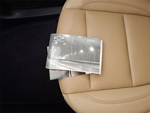 Certified 2024 Chevrolet Blazer Premier w/ Driver Confidence II Package image 27