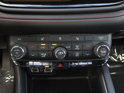 Used 2026 Dodge Durango GT RWD image 14