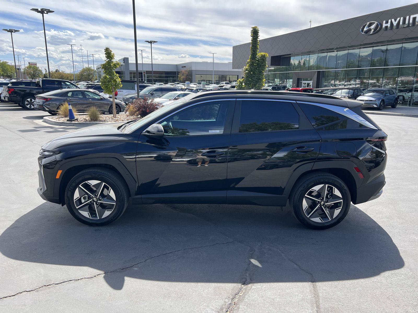 Certified 2025 Hyundai Tucson SEL AWD/4WD image 33