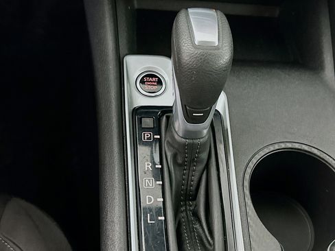 Used 2025 Nissan Altima 2.5 SV image 23