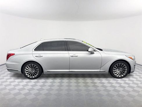 Used 2019 Genesis G90 3.3T Premium image 4