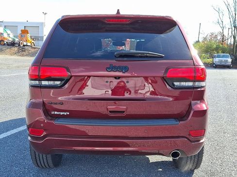 Used 2020 Jeep Grand Cherokee Altitude image 6