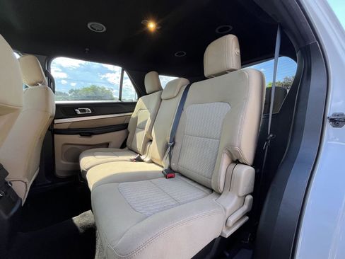 Used 2016 Ford Explorer FWD image 15