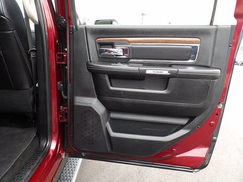 Used 2017 RAM 3500 Laramie w/ Convenience Group image 12