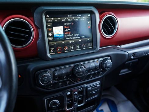 Used 2019 Jeep Wrangler Unlimited Rubicon AWD/4WD image 7