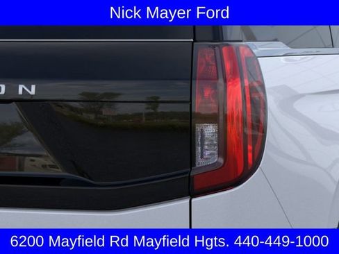 New 2025 Ford Expedition Active image 21