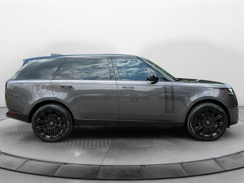 Certified 2022 Land Rover Range Rover Long Wheelbase First Edition AWD/4WD image 8