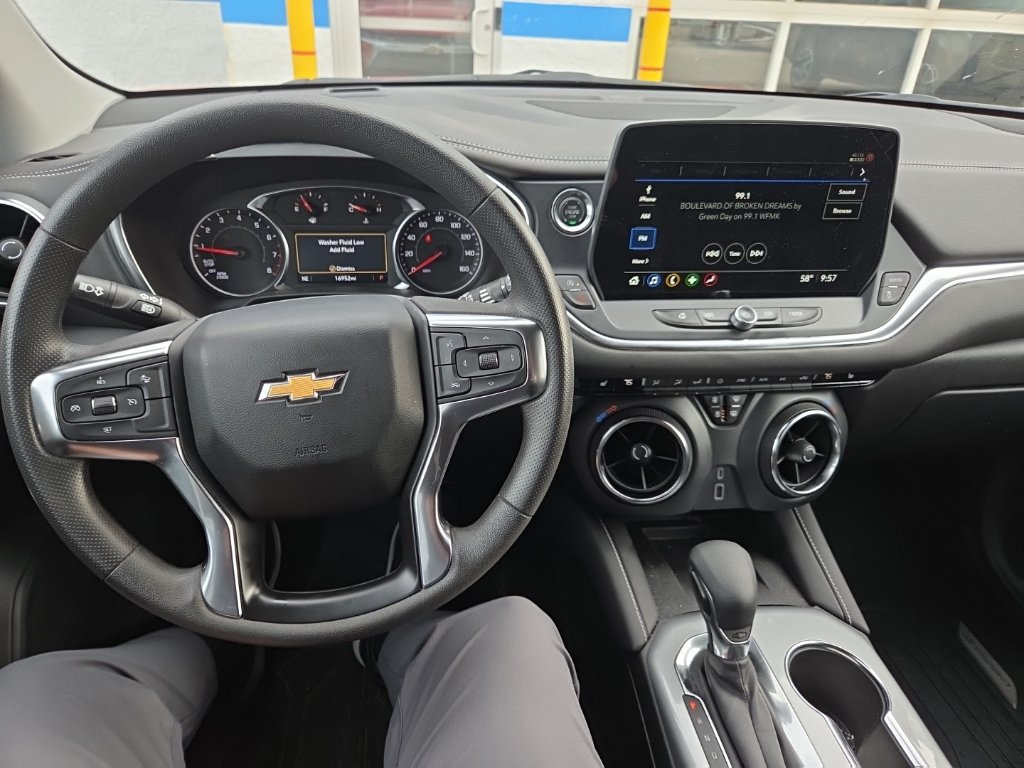 Used 2024 Chevrolet Blazer LT w/ Convenience Package FWD image 22