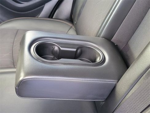 Used 2019 Chevrolet Trax LT w/ LT Convenience Package image 26