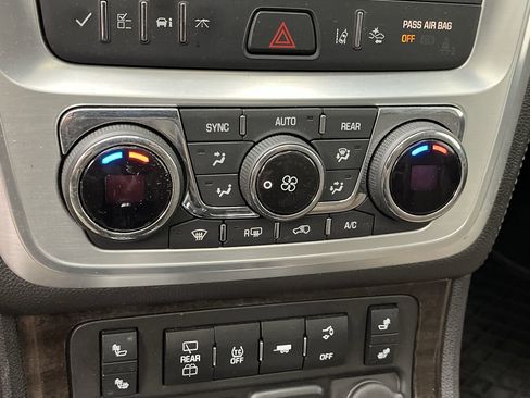 Used 2017 GMC Acadia Limited SLT AWD/4WD image 21