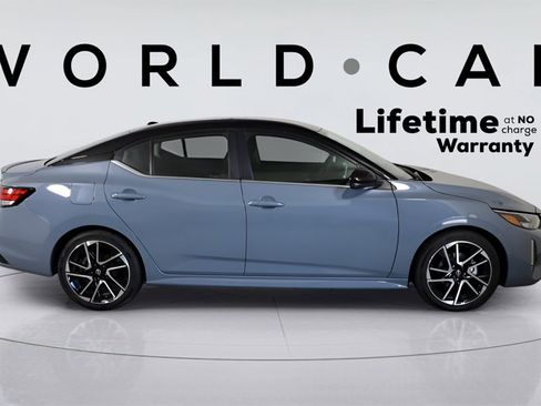 Used 2025 Nissan Sentra SR image 8