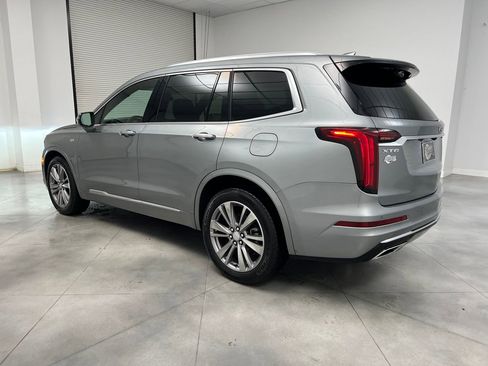 Used 2025 Cadillac XT6 Premium Luxury image 5
