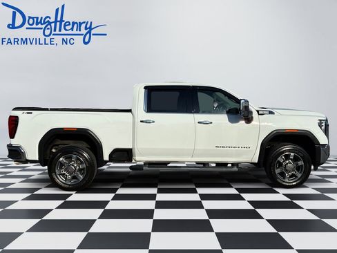 Used 2025 GMC Sierra 2500 SLT w/ SLT Premium Package image 6