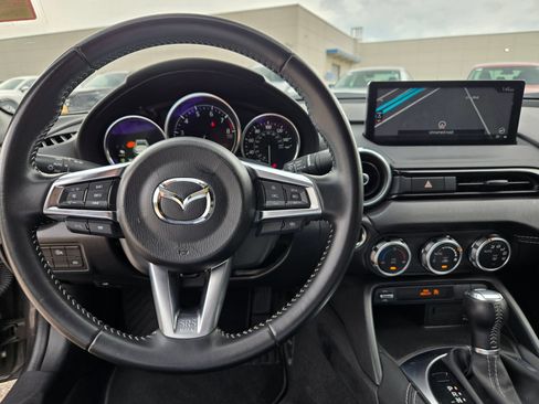 Used 2025 MAZDA MX-5 Miata RF Grand Touring RWD image 14