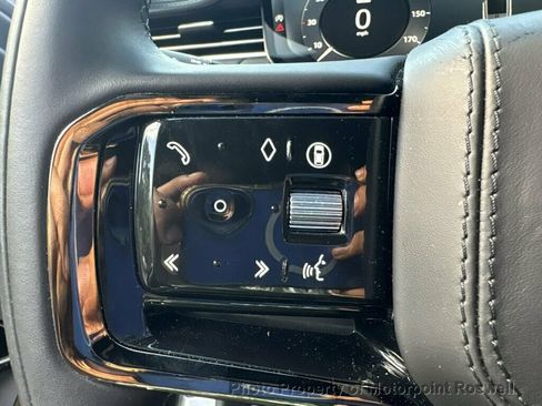 Used 2025 Land Rover Range Rover Sport Dynamic SE AWD/4WD image 18
