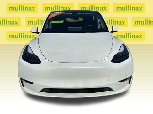 Used 2022 Tesla Model Y Performance image 10