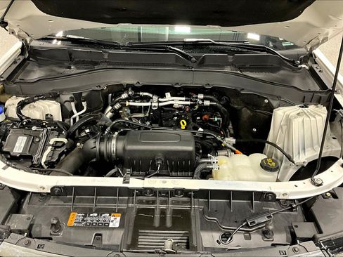 Used 2022 Ford Explorer XLT w/ Equipment Group 202A AWD/4WD image 31
