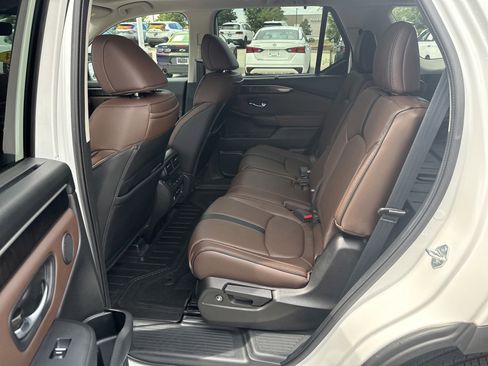 Used 2024 Honda Pilot Elite image 27