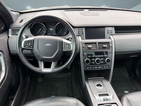 Used 2019 Land Rover Discovery Sport image 27
