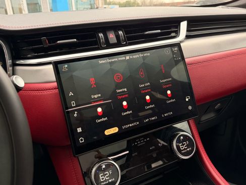 Used 2024 Jaguar F-PACE R-Dynamic S image 50