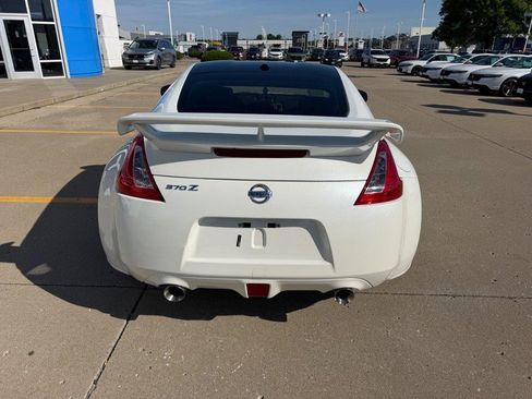 Used 2014 Nissan 370Z Touring w/ Aerodynamics Package RWD image 3