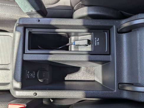 Used 2013 Volkswagen Tiguan S AWD/4WD image 23