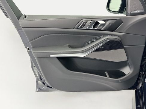 New 2026 BMW X5 xDrive40i w/ M Sport Package AWD/4WD image 23