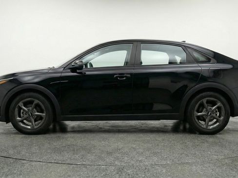 Used 2025 Kia K4 LXS image 3