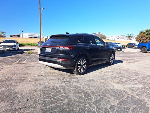 Certified 2023 Audi Q4 e-tron Premium w/ Convenience Package image 3