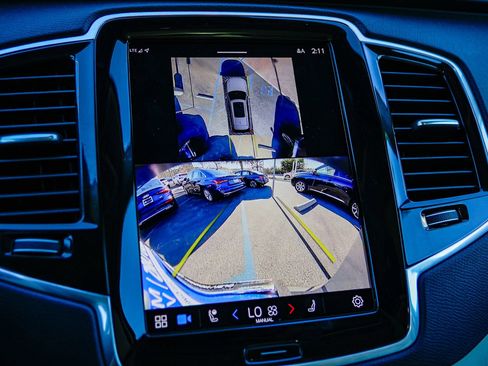 Used 2024 Volvo XC90 T8 Plus w/ Protection Package Premier image 27