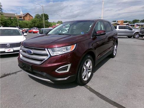 Used 2018 Ford Edge Titanium w/ Ford Safe & Smart Package AWD/4WD image 1