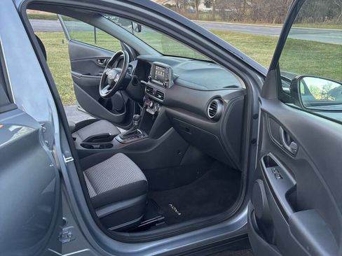 Used 2021 Hyundai Kona SEL image 10