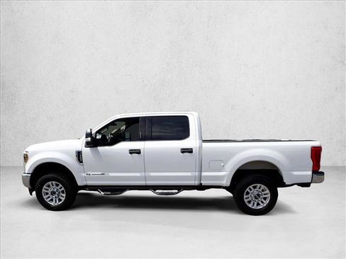 Used 2019 Ford F250 XLT w/ Snow Plow Prep Package AWD/4WD image 2
