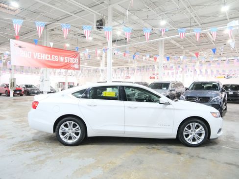 Used 2015 Chevrolet Impala LT w/ Convenience Package FWD image 11