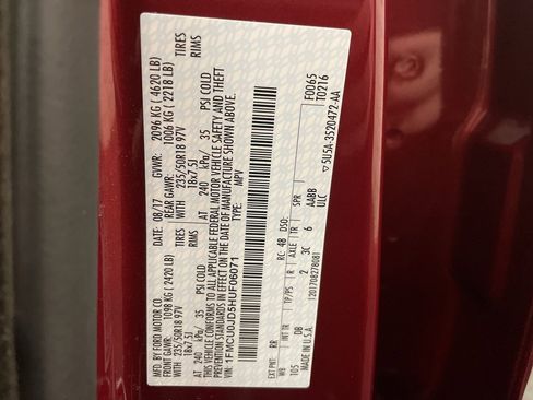 Used 2017 Ford Escape Titanium image 28