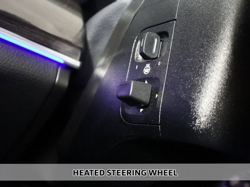 Used 2022 Mercedes-Benz GLE 450 4MATIC w/ AMG Line Exterior image 9