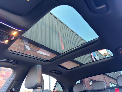 Used 2024 Mercedes-Benz C 43 AMG 4MATIC Sedan image 12